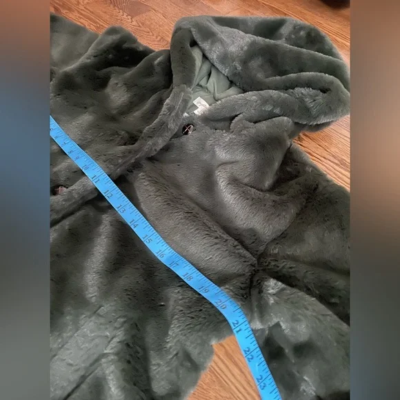 NWT Mystree size L faux fur hooded jacket - Picture 4 of 6